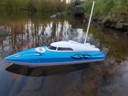 Racing speed boat blue - racing,