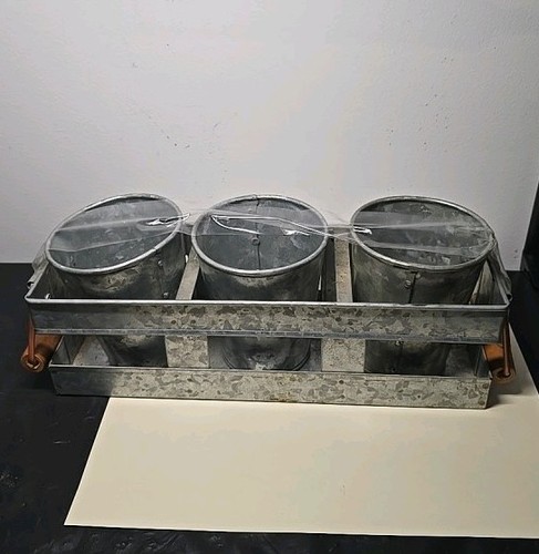 Farmhouse bucket planter - farmhouse, bucket/planter