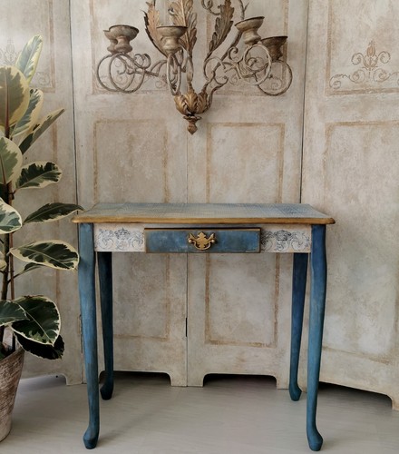 Beautiful console table - beautiful,