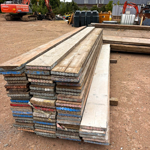 Reclaimed pine scaffold - scaffold, board