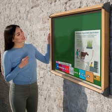 Outdoor Exterior Weatherproof Lockable Notice Board Showcase 9xA4, Oak effect