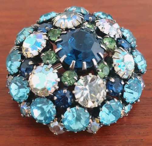 Vintage jewelcraft brooch - vintage,