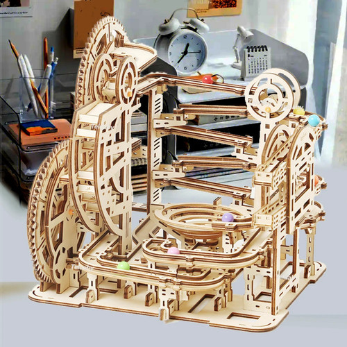 Wooden puzzle marble run - 3d,