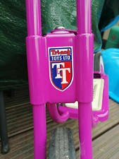 Triang Tri-ang Logo Shield