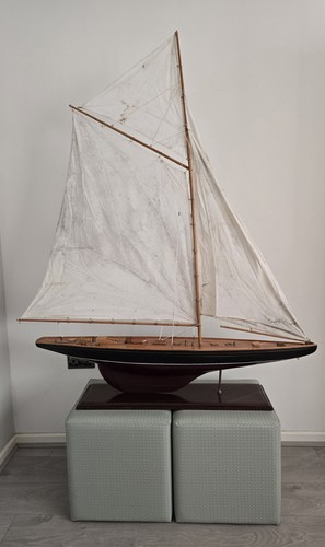 Model yacht boat ship - yacht, stand