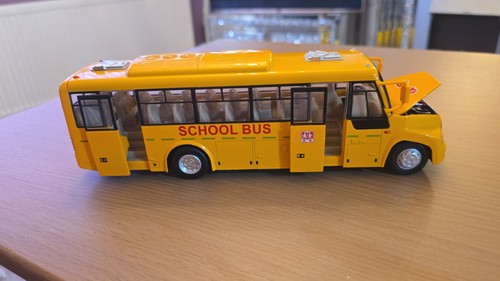 Scl yutong school bus - 1/42,