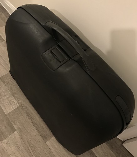 Samsonite large hard shell - samsonite,