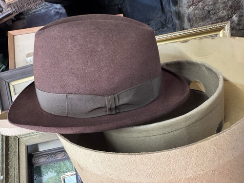 Vintage brown felt - brown,