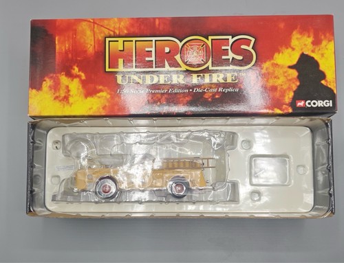 Corgi heroes under fire - under,