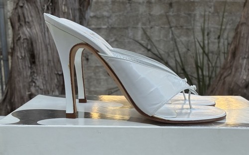 Never worn gina - worn, sandals