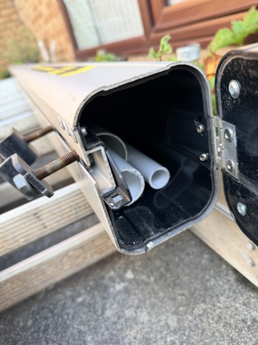 Lockable van pipe - van,