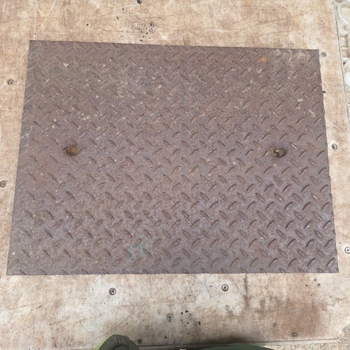 Chequer plate manhole - chequer,