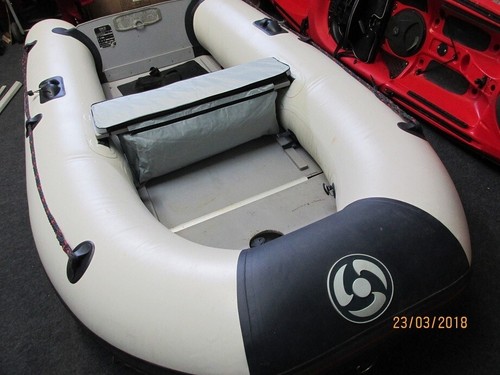 Inflatable boat dinghy - rib, sib