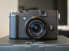 Fuji X-10 Digital Camera