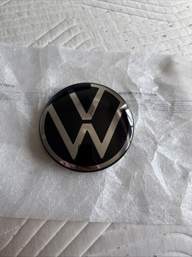 Genuine front radar grille - front,