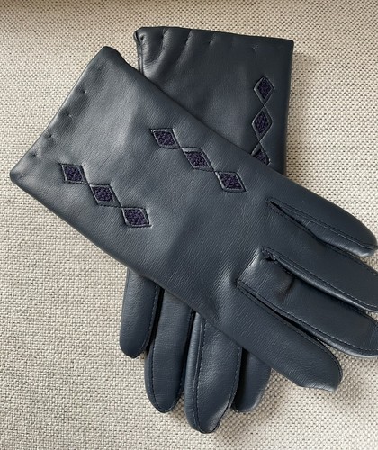 Stunning vintage faux leather - faux,