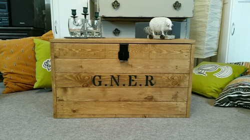 Wooden chest trunk blanket - chest, box