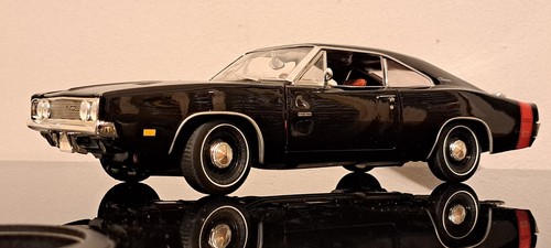 Scale 1969 dodge charger - 1/18,