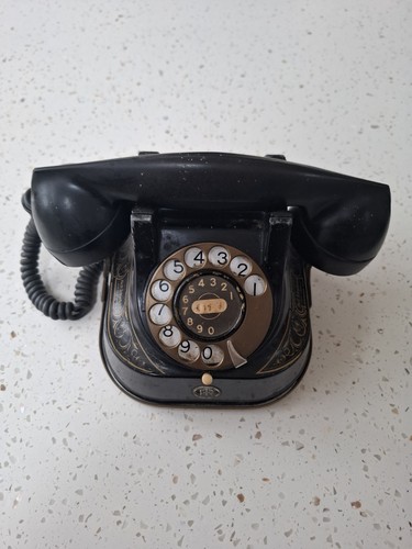 Vintage 70s gpo style - style, black