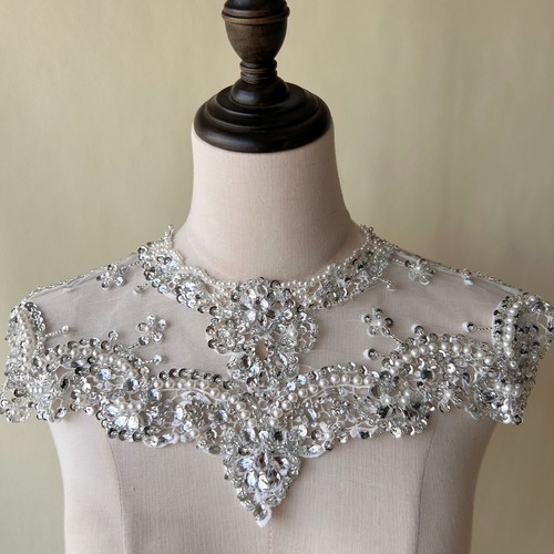 Beaded collar trim light - collar,