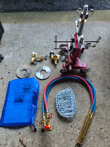 Oxy acetylene pipe cutting and - acetylene,