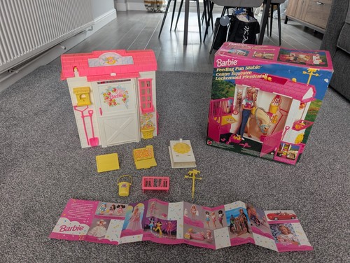 Barbie feeding fun - barbie, stable