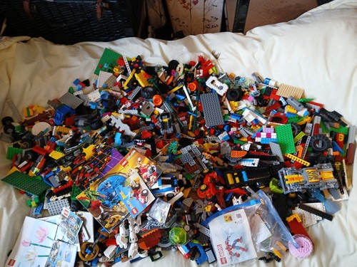11kg genuine lego bulk lot - 11kg,