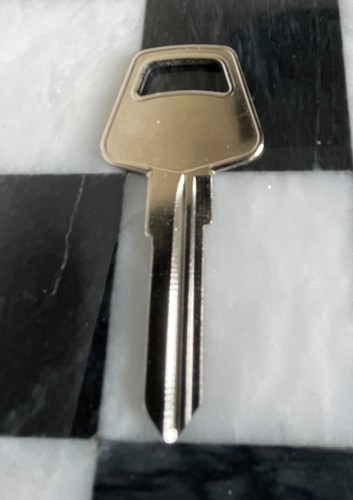 Triumph car key - tr6, tr7