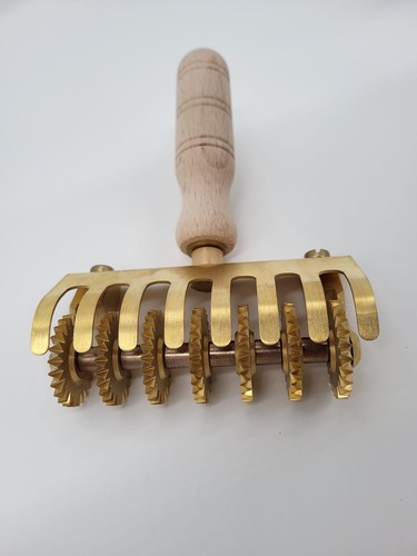 Fold dough cutter - cutter,