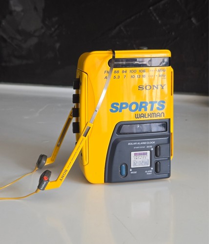 Sony sports yellow walkman - sports,