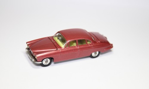 Corgi 238 jaguar - x, saloon
