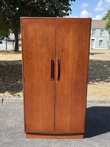 Plan wardrobe with - plan,