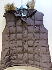 Gap ladies gilet, size L. Excellent pre-owned condition. 40" Chest 24" Length.