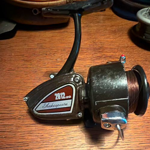 Shakespeare 2012 spinning reel - shakespeare,