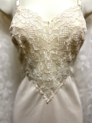 Vintage vanity fair 1950s - vintage, lace