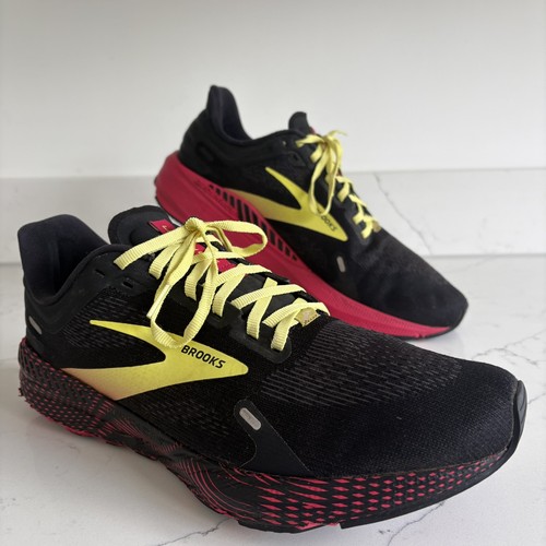 Brooks men shoes size 10 - men’s,