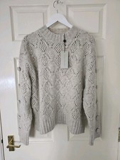 Mint Velvet Cable Button