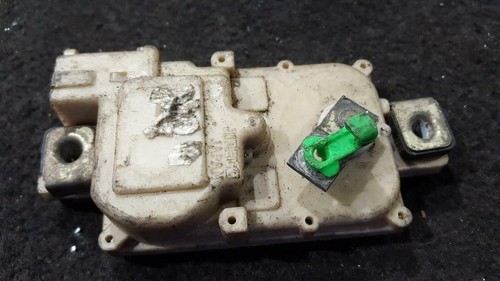 Central locking motor for - ,