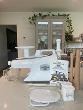 Tribest Green Star Pro Commercial Juice Extractor GS-P501 White