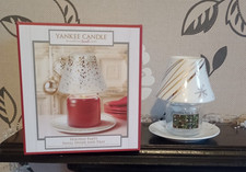 YANKEE CANDLE STARRY NIGHT SMALL SHADE AND TRAY PLATE CHRISTMASSY NEW AND BOXED