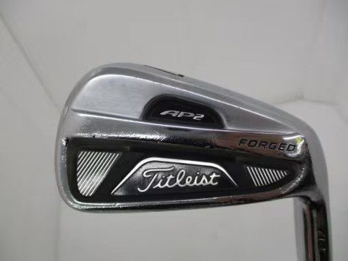 Titleist right handed iron set - titleist,