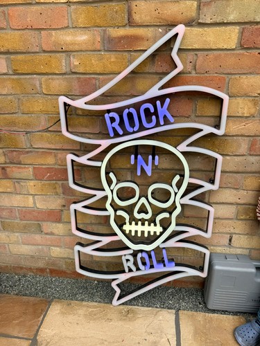 Rock roll tattoo skull neon - n,