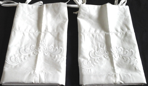 Ikea pair creamy - of, white