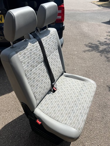 Transporter front - t5, (2011)
