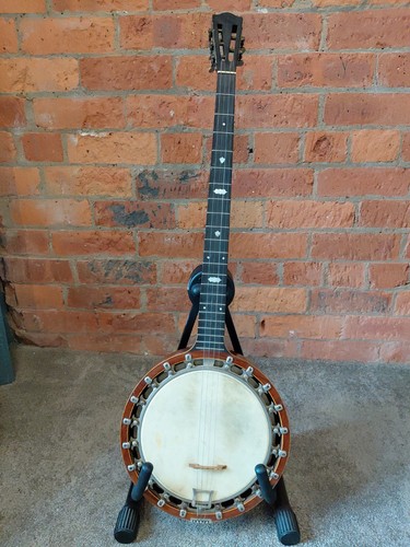 The windsor model - model, banjo