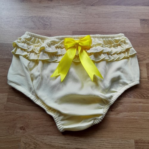 Baby girls frilly knickers - girls,