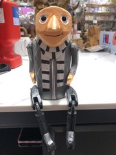 ChiselCraft Wooden Shelf Sitter Model Gru Despicable Me Minions Character