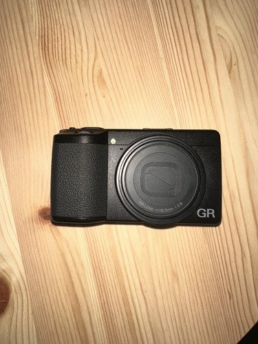 Ricoh compact camera - gr,