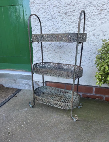 Verdigris three tier - , plant