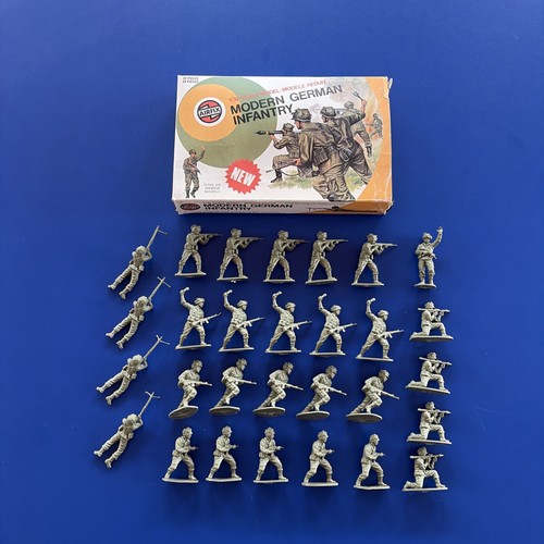 Airfix toy soldiers - toy,